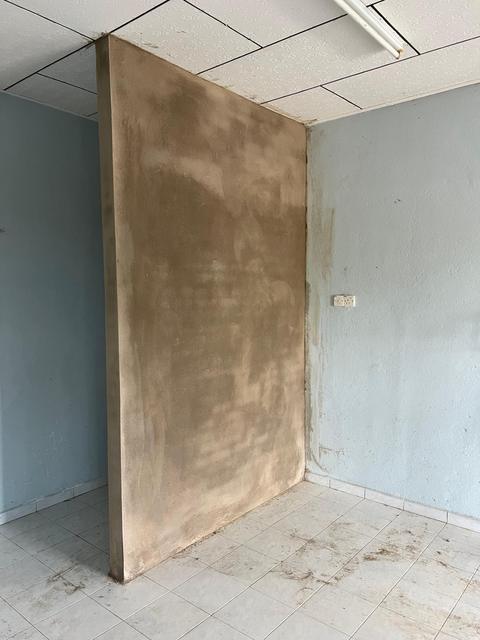 Dinding dalam siap diplaster